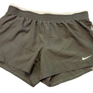 Women’s Nike Drifit Athletic running shorts Gray and Black size large